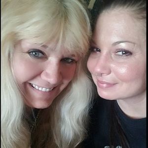 Meet your Posher, Kasey